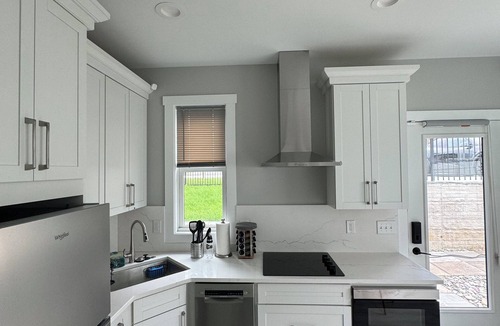 Addison Heights Cottage | Newly Built Tiny Home/Cottage in National Landing/Arlington near DC, & Old Town