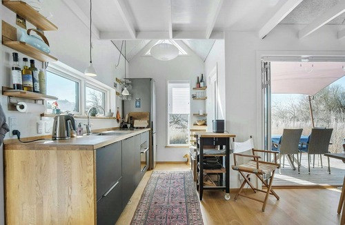 Middelfart House | Newly built tiny house with river views