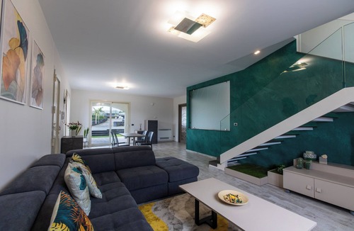Archi Villa | Newly Built Villa with Saltwater Pool BBQ and Etna View for Families and Groups