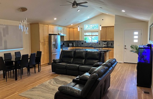 Ukiah House | Newly Built Westside Paradise 4-bedroom house in Ukiah