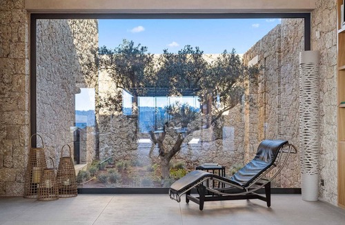 Kilada Villa | Newly constructed Luxurious Family Villa with Infinity Sunset & Tennis court!