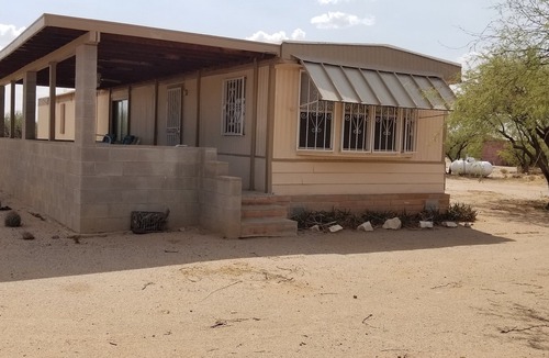 Tucson House | Newly decorated mobile home on 40 acre ranch outside of Tucson