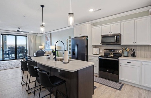 Osage Beach Condo | Newly Designed Topsider Condo w/Beautiful Main Channel Views