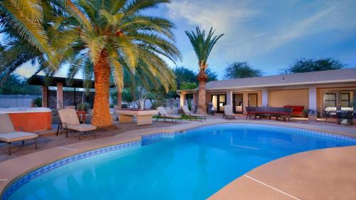 Shea North Estates House | Newly Listed Customized Beds 8 KINGs or 18 total
