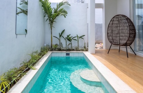 Petitenget Villa | Newly Listed! Rooftop Jacuzzi & Private Pool Villa: Seminyak/Kerobokan