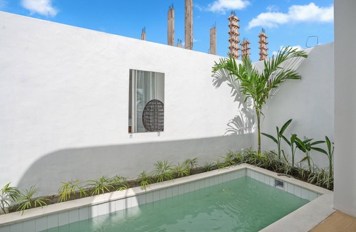Petitenget Villa | Newly Listed! Rooftop Jacuzzi & Private Pool Villa: Seminyak/Kerobokan