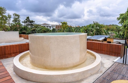 Petitenget Villa | Newly Listed! Rooftop Jacuzzi & Private Pool Villa: Seminyak/Kerobokan