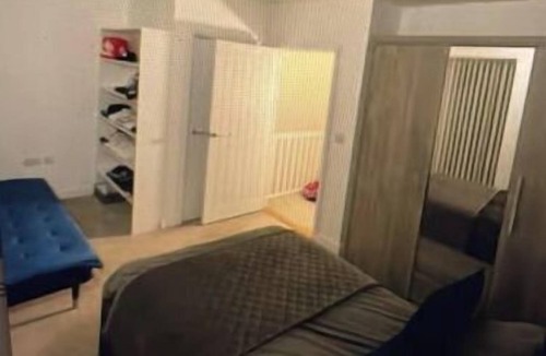 Crays Hill House | Newly Refurbished 3BR House