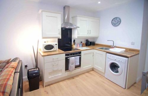 Cullybackey Apartment | Newly refurbished flat, 1 min from Galgorm resort