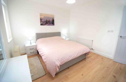 Cullybackey Apartment | Newly refurbished flat, 1 min from Galgorm resort