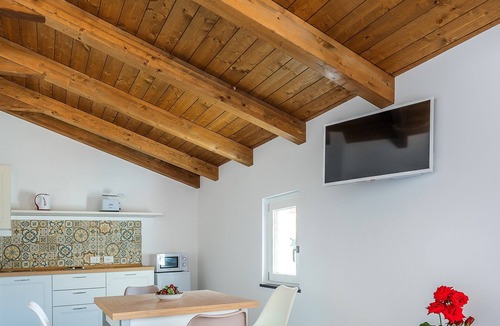 Moiano Apartment | Newly refurbished two bedroom apartment for up to 6 guests near Sorrento