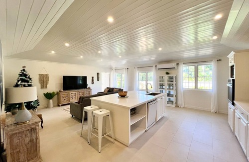 Sunset Crest Villa | Newly Refurbished Luxury 4 Bed Villa with Bar & Pool in Sunset Crest, Holetown