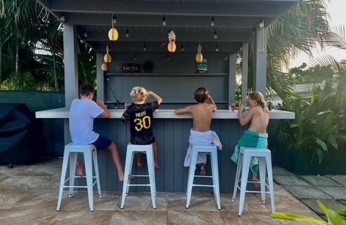 Sunset Crest Villa | Newly Refurbished Luxury 4 Bed Villa with Bar & Pool in Sunset Crest, Holetown