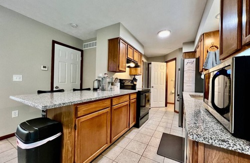 Otterbien Home Villa | Newly Remodeled home in Liberty