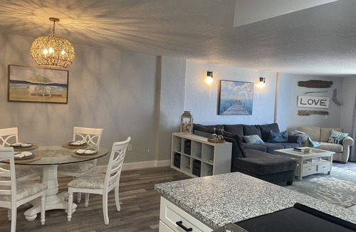 O'byrne Condo | Newly remodeled 1200 sq. ft. with beautiful beachside ocean view!