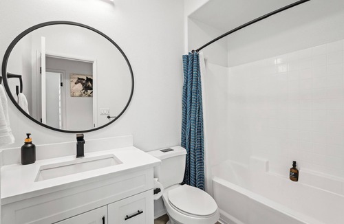 Anaheim Hills Apartment | Newly Remodeled 2BR Apt + Mins to Disney + Arcade