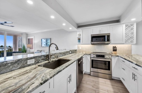 Park Shore Condo | Newly Remodeled Beautiful Condo with Spectacular Views