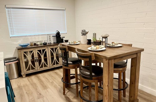Camelback East Apartment | Newly remodeled Condo at uptown Phoenix