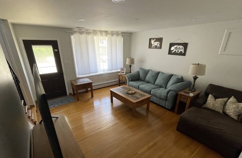 Dundalk House | Newly Remodeled Single Family Home : Bayview/Hopkins Area