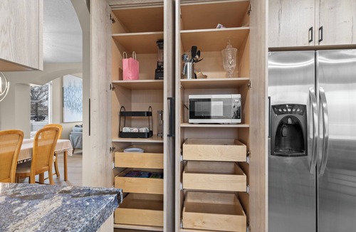 Draper House | Newly Remodeled Spacious open concept 6-bedroom house in serene Draper.