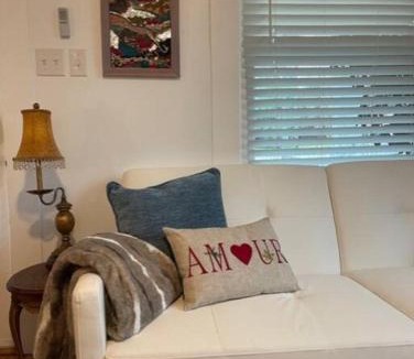 Brenham House | Newly remodeled studio near downtown Brenham