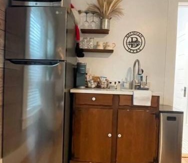 Brenham House | Newly remodeled studio near downtown Brenham
