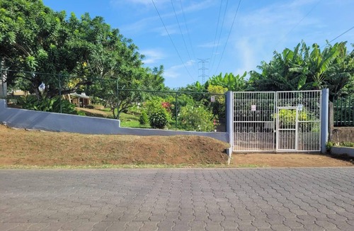 Masaya Villa | Newly Remodeled Villa Las Flores, 13 guests, 5 Rooms, 4 full bathrooms, AC