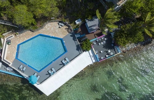 Anna's Retreat Condo | Newly Renovated 2BR/2BA-Oceanview
