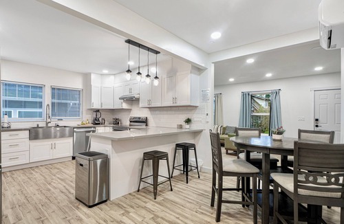 Mount Baker Condo | Newly renovated 3B2B main home with yard, AC in lovely Seattle Mt Baker