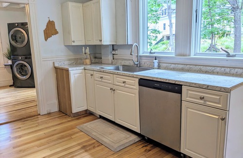 Ogunquit House | *Newly Renovated 4 Bedroom House Near Perkins Cove 5 minute walk to the Ocean