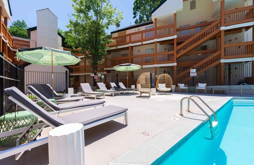 Garden Hills Apartment | Newly Renovated Atlanta Gem: Central Buckhead Apt.