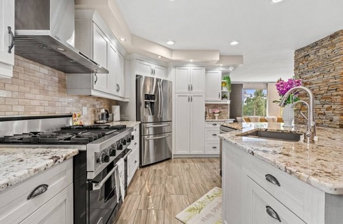 Brentwood House | Newly Renovated Home w 3 BDRMS & Outdoor Spaces