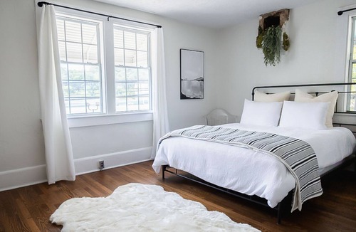 Woodfin Condo | Newly Renovated | River Arts Retreat | Furnished Patio, Firepit & Porch