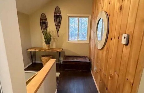 Hensonville House | Newly Renovated Ski House in Windham