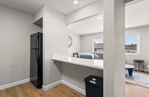 Springfield Apartment | Newly Renovated Unit in Central Spfld! #304