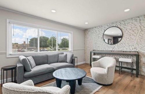 Springfield Apartment | Newly Renovated Unit in Central Spfld #204