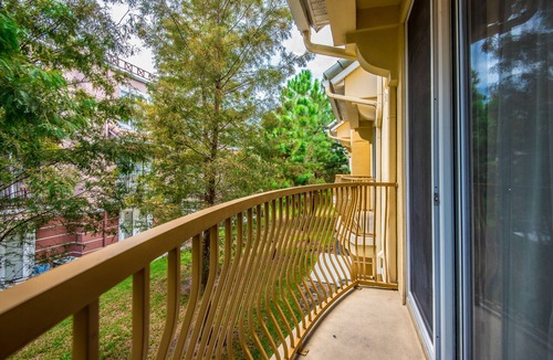Florida Central Atlantic Coast House | Newly Updated Townhome, Sleeps 10 *FREE Vista Cay Resort Access*