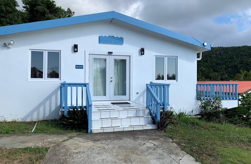 Anna's Retreat House | Newly Renovated Home 3BR/2BA All Bells and Whistles