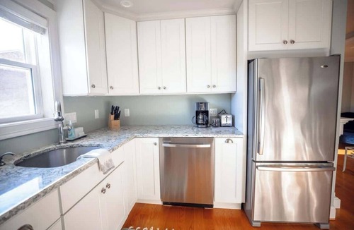 Fifth Ward Apartment | Newport's favorite Neighborhood 3bed