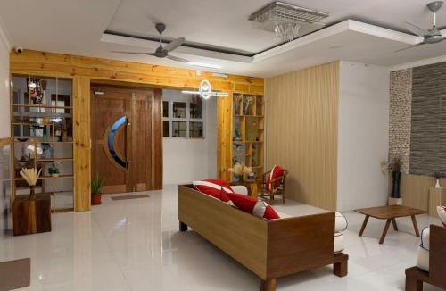 Hithadhoo House | Newsy Inn