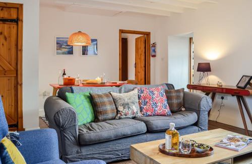 Leitholm House | Newton Cottage