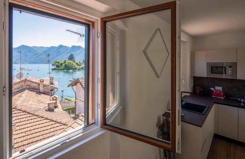 Ossuccio Apartment | Next Comacina, Lago di Como with Garage by Geco Vacation Rentals