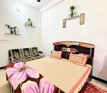 Susner House | Next Home Stay