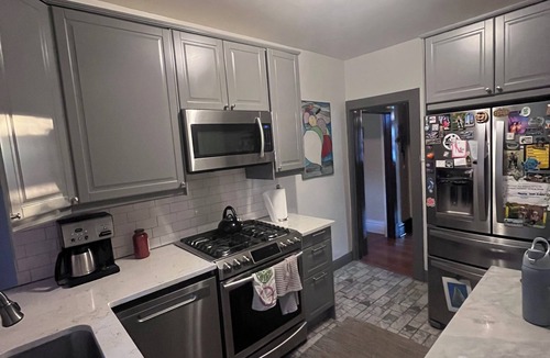 South Hills House | NFL draft come stay at Serene 5-bedroom house with in charming Pittsburgh