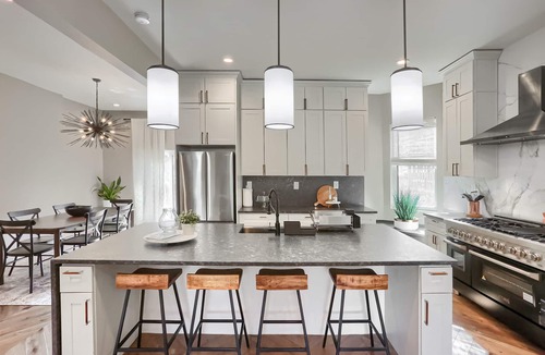 Brighton Heights House | NFL Draft + VIP Fan Basecamp + Close to Acrisure + Gym + Game Room + 2 King Beds