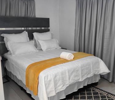 Mnquma House | Ngqamakwe Luxury Guest House and Conference Centre