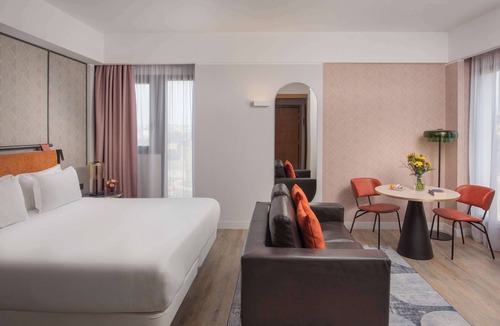 Borgo-Sanzio Hotel | NH Catania Centro
