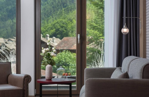 Riva Valdobbia Hotel | NH Collection Alagna Mirtillo Rosso