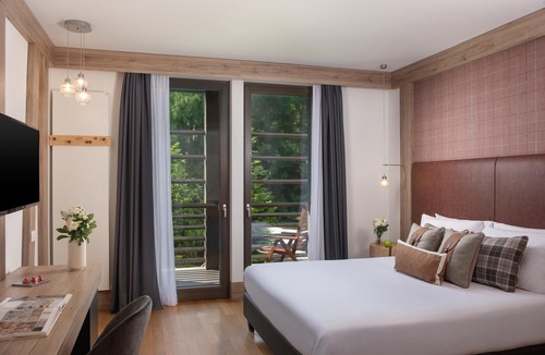 Riva Valdobbia Hotel | NH Collection Alagna Mirtillo Rosso