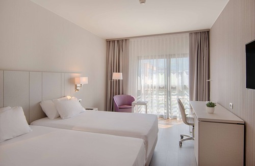 Lecco Hotel | NH Lecco Pontevecchio